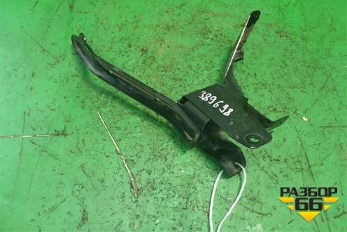 Кронштейн (моторного отсека см фото) для Land Rover Range Rover 3 с 2002-2012г (Вог)