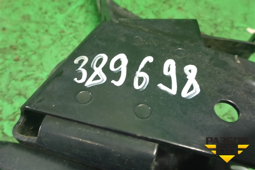 Кронштейн (моторного отсека см фото) для Land Rover Range Rover 3 с 2002-2012г (Вог)