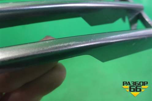 Решетка в передний бампер левая (накладка) (CK52018K28AA) для Land Rover Range Rover 4 с 2013-2022г (Вог)