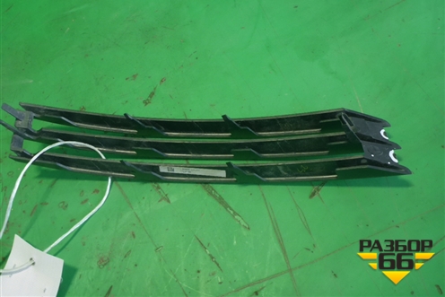 Решетка в передний бампер левая (накладка) (CK52018K28AA) для Land Rover Range Rover 4 с 2013-2022г (Вог)