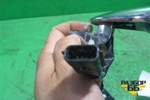 Ручка наружная двери передней левой (с кнопкой без кронштейна) (806404CM0B) для Nissan X-Trail (Т32) с 2014г (Хтраил)