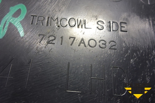 Накладка порога внутренняя переднего правого (передняя часть) (7217A032) для Mitsubishi Lancer-X с 2007г (Лансер)