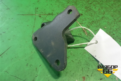 Кронштейн двигателя правый ( 2.5л 4D56) (1091A080) для Mitsubishi L 200 c 2006-2015г (Л200)