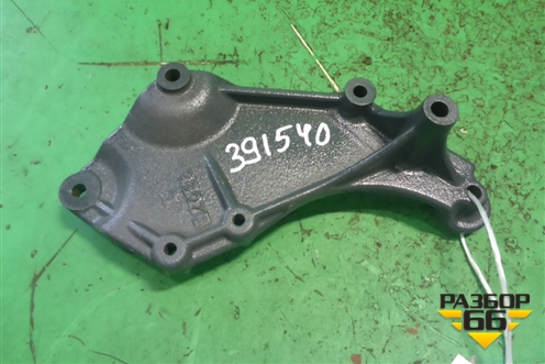 Кронштейн ролика (натяжителя ручейкового ремня 2.5л 4D56) (4450A179) для Mitsubishi L 200 c 2006-2015г (Л200)