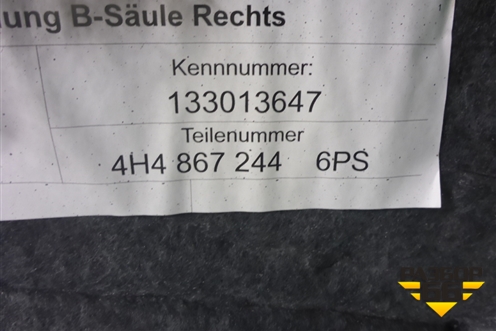 Обшивка стойки центральная нижняя правая (4H4867244) для Audi A8 с 2009-2017г (А8)