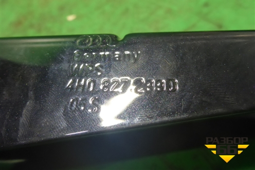 Петля крышки багажника левая (4H0827299D) для Audi A8 с 2009-2017г (А8)