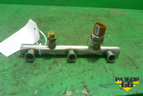 Рейка топливная рампа ( 3.0 CGW) (левая) (06E130089Q) для Audi A8 с 2009-2017г (А8)