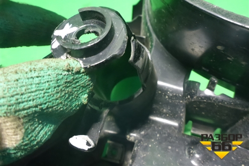 Кронштейн заднего бампера левый (51128054019) для BMW X5 F15 с 2013г (Х5 Ф15)