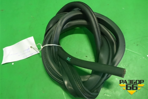 Уплотнитель двери задней левой для Mitsubishi Outlander XL с 2006-2012г (Аутлендер ХЛ)