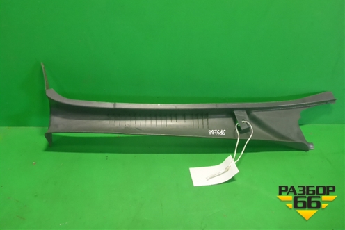 Обшивка стойки лобового стекла левая  (верхняя) (20760124) ( 21094086) для Volvo TRUCK FM с 2001-2013г (ФМ)