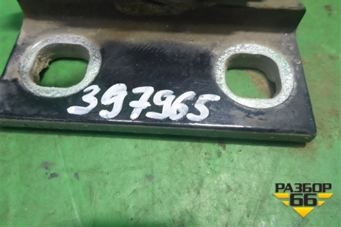 Петля двери передней правой верхняя (8693027) для Volvo XC90 с 2002-2015г (ХС90)