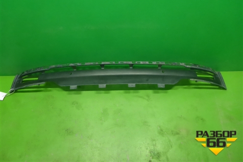 Решетка в передний бампер центральная (под парктроник)  (CK5217K946CC) для Land Rover Range Rover 4 с 2013-2022г (Вог)