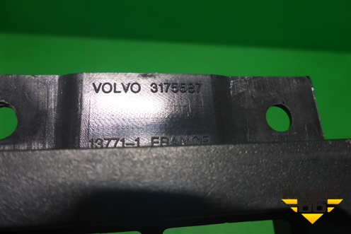 Рамка под кнопки  (3175587) для Volvo  TRUCK FM с 2001-2013г
