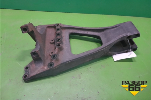 Кронштейн реактивной тяги левый  (A9423252409) для Mercedes Benz TRUCK Axor 2 с 2004г (Аксор)