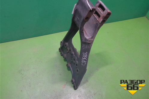 Кронштейн реактивной тяги левый  (A9423252409) для Mercedes Benz TRUCK Axor 2 с 2004г (Аксор)