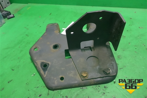 Кронштейн осушителя  (A9424295468) для Mercedes Benz TRUCK Axor 2 с 2004г (Аксор)