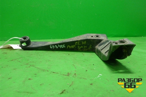 Кронштейн заднего бампера левый (под фонарь) (7L6807861) для Volkswagen Touareg c 2002-2010г (Туарег)