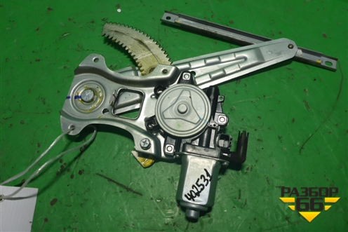 Стеклоподъёмник электрический задний левый для Nissan Tiida (C11X) с 2004-2013г (Тиида)