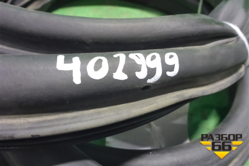 Уплотнитель двери (задней левой на кузов) для Peugeot Partner Tepee с 2008г (Партнер Типпи)