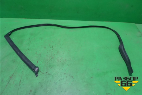 Уплотнитель двери (задней правой седан) (51357182304) для BMW 5-серия F10/F11 с 2009-2016г