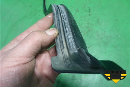 Уплотнитель двери (задней правой седан) (51357182304) для BMW 5-серия F10/F11 с 2009-2016г