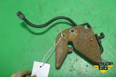 Замок кабины гидравлический (A9303100083) для Mercedes Benz TRUCK Axor 2 с 2004г (Аксор)