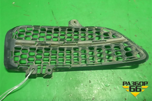 Решетка в передний бампер левая (после 2006г) (7L6853665B) для Volkswagen Touareg c 2002-2010г (Туарег)