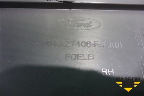 Обшивка двери задней правой под механику (4M51A27406F) для Ford Focus 2 с 2008-2011г (Фокус)