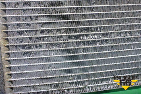 Радиатор кондиционера (7L0820411G) для Volkswagen Touareg c 2002-2010г (Туарег)