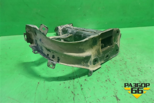 Кронштейн усилителя переднего бампера правый (2196200295) для Mercedes Benz CLS C219 с 2004-2010г (ЦЛС)