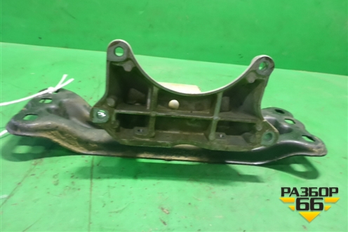 Опора КПП (5.0л M113 АКПП с кронштейном) для Mercedes Benz CLS C219 с 2004-2010г (ЦЛС)
