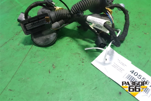 Проводка двери задней левой (4H0971687CF) для Audi A8 с 2009-2017г (А8)