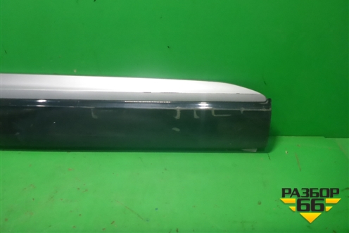 Накладка двери передней правой (4M0853960B) для Audi Q7 c 2015г (Ку 7)