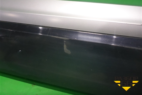 Накладка двери передней правой (4M0853960B) для Audi Q7 c 2015г (Ку 7)