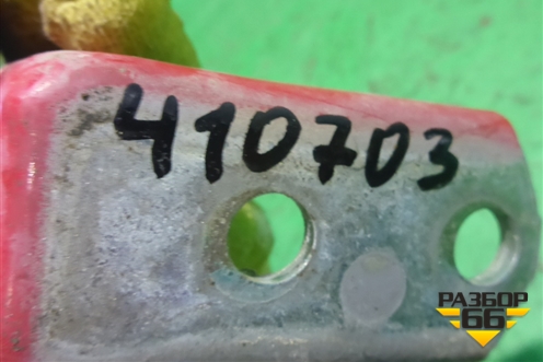 Петля двери задней левой нижняя для Toyota Yaris с 2005-2011г (Ярис)