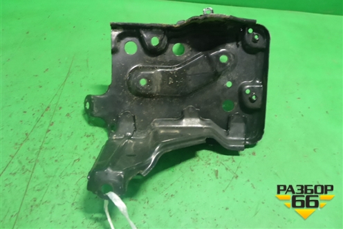 Площадка под аккумулятор (744100D010) для Toyota Yaris с 2005-2011г (Ярис)