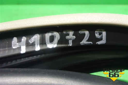 Уплотнитель двери (задней правой на кузов) для Toyota Yaris с 2005-2011г (Ярис)