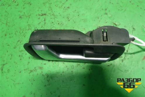 Ручка внутренняя двери задней правой (FVC500126) для Land Rover Discovery 3 с 2004-2009г (Дискавери)