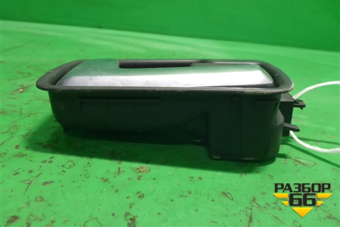 Ручка внутренняя двери задней правой (FVC500126) для Land Rover Discovery 3 с 2004-2009г (Дискавери)
