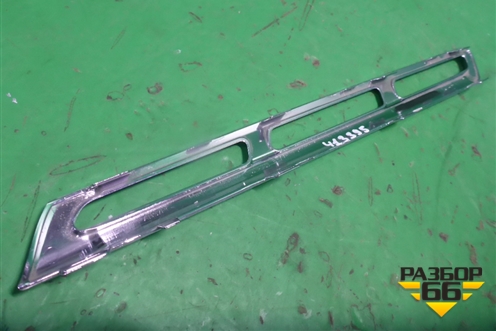 Накладка на решетку радиатора (правая нижняя) (A1668882085) для Mercedes Benz GLS-Klass X166 с 2015г (ГЛС)