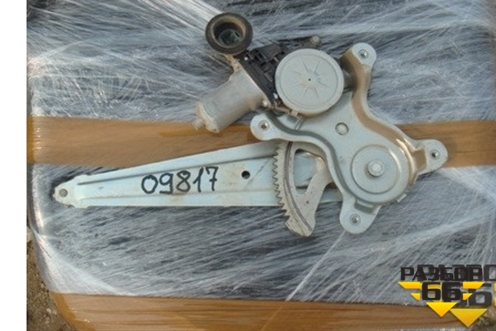 Стеклоподъёмник электрический задний правый для Toyota Corolla (E15) с 2006-2013г (Королла 150)