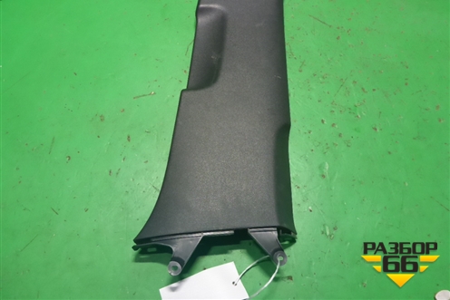 Обшивка стойки центральная нижняя правая (5-ти дверный кузов) (1K4867298J) для Volkswagen Golf VI с 2009-2012г (Гольф 6)