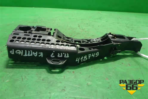 Кронштейн ручки наружной (передней правой) (806060282R) для Renault Kaptur с 2016г (Каптюр)