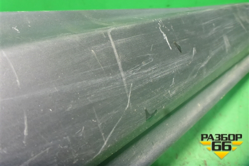 Накладка двери задней правой (7507548140) для Lexus RX 350 c 2015г (РХ)