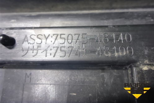 Накладка двери задней правой (7507548140) для Lexus RX 350 c 2015г (РХ)