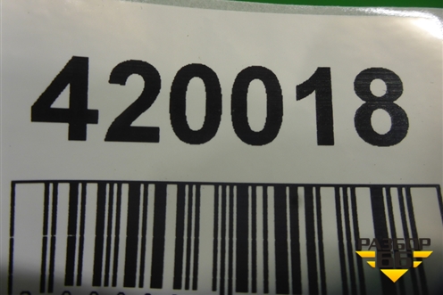Решетка в передний бампер центральная (после 2010г) (BH5217K946) для Land Rover Freelander 2 с 2007г (Фрилендер)