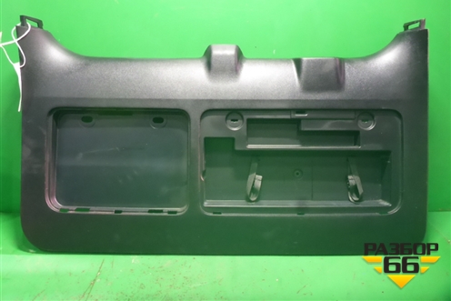 Обшивка двери багажника (6478060340) для Lexus GX-460 с 2009г (ГХ)