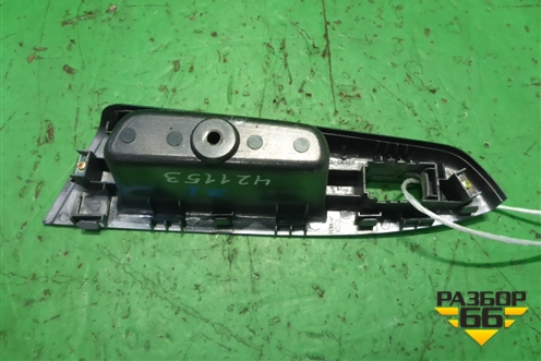 Накладка двери задней левой (на обшивку) (935801C010) для Hyundai Getz с 2002г (Гетц)