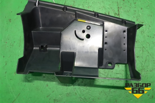 Накладка на торпедо (правая под бардачком) (8006A064) для Mitsubishi Lancer-X с 2007г (Лансер)