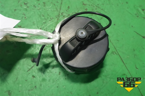 Крышка топливного бака для Mitsubishi Lancer-X с 2007г (Лансер)